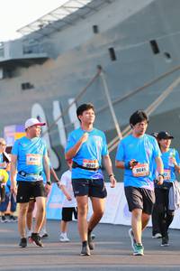 BIB: 816, 9045
                            <button type="button" onclick="openModal(3393142)" class="btn btn-primary btn-sm float-right btn-popup" data-toggle="modal" data-target=".modal-high-quality">
                        <i class="fas fa-shopping-cart"></i> Add to Cart
                    </button>
                                            <button type="button" onclick="isThisMe(3393142, true)" class="btn btn-success btn-sm float-right btn-popup btn-isme hidden" data-toggle="tooltip" data-placement="bottom" title="นี่คือรูปของคุณใช่ไหม คลิกที่นี่เพื่อเอาเข้าอัลบั้ม">
                        <i class="fas fa-plus"></i> Add to album
                    </button>
                    <button type="button" onclick="isThisMe(3393142, false)" class="btn btn-warning btn-sm float-right btn-popup btn-isnotme hidden">
                        <i class="fas fa-ban"></i> Remove from album
                    </button>